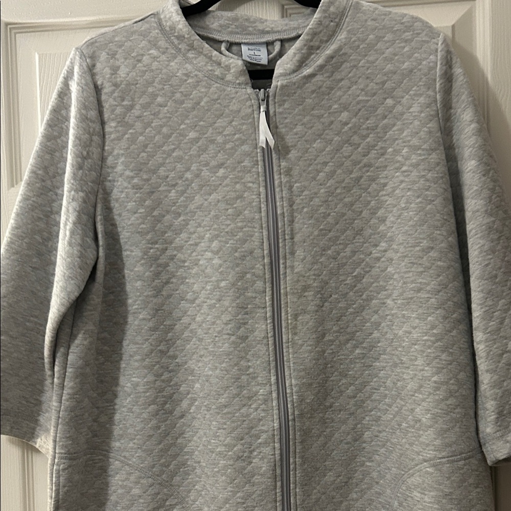 Ladies Knee-Length Bathrobe size Large